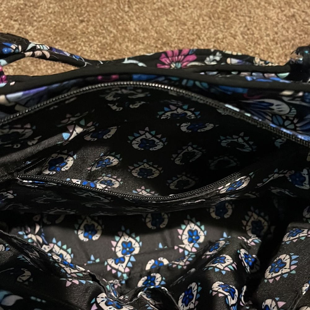 Vera Bradley Glenna Women’s satchel Bag in bramble pattern of 2018, now retired - Picture 10 of 12
